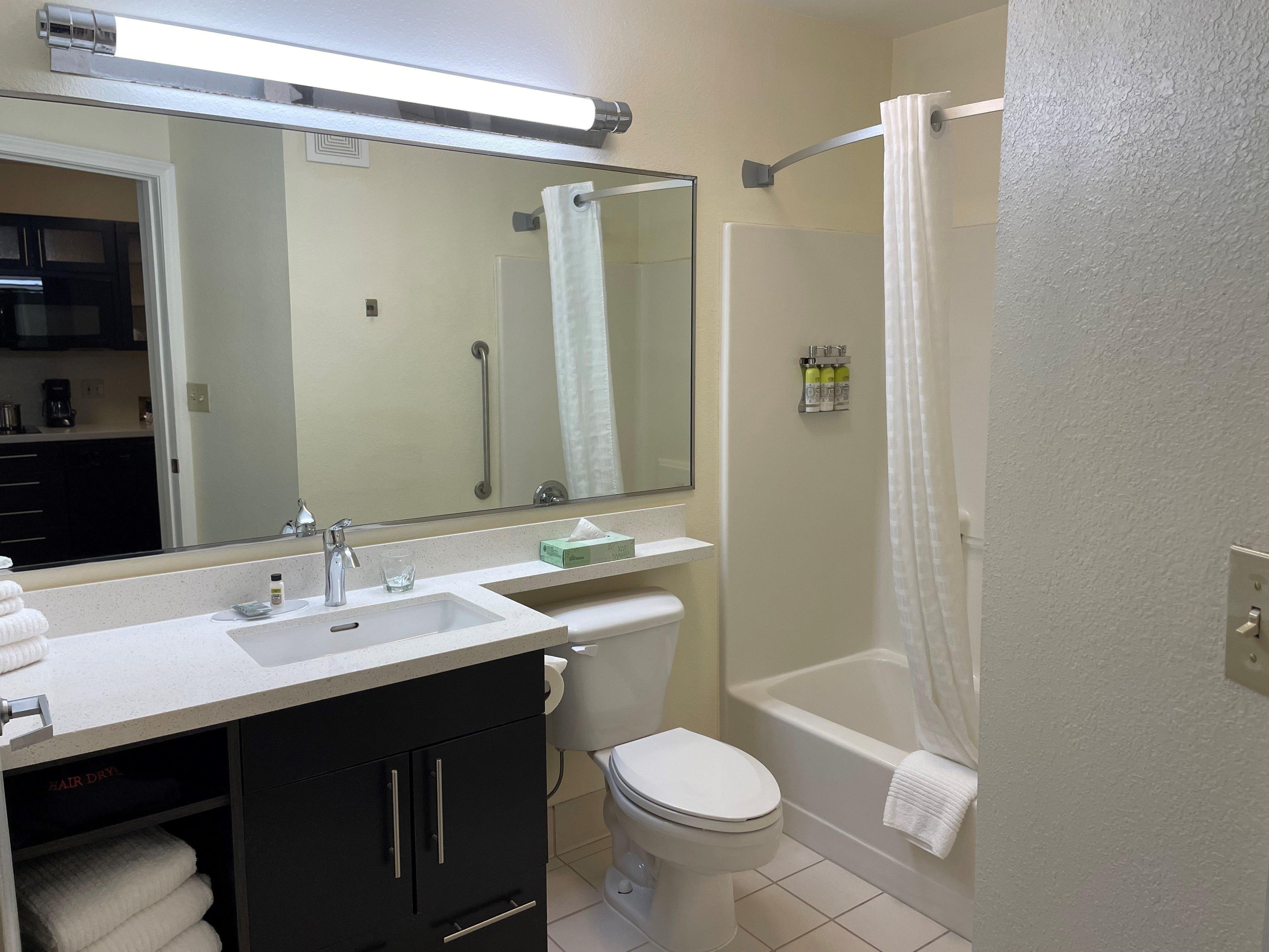 Candlewood Suites East Lansing By Ihg Eksteriør billede